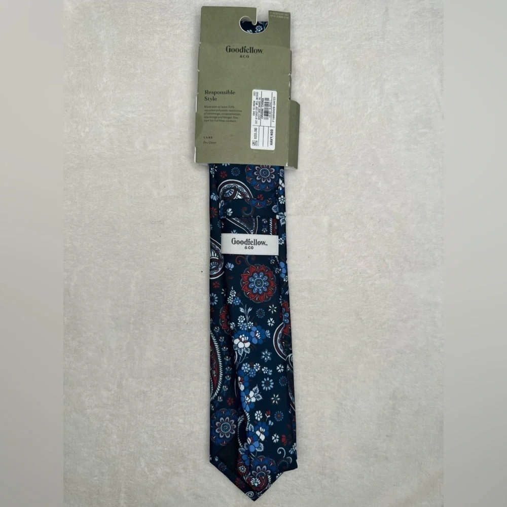 Good fellow & Co Men's Red Blue Tie & pocket square One Size